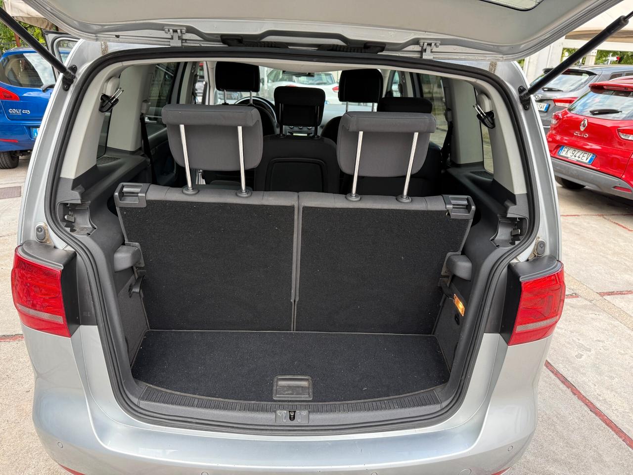 Volkswagen Touran 1.6 TDI Comfortline 7 Posti