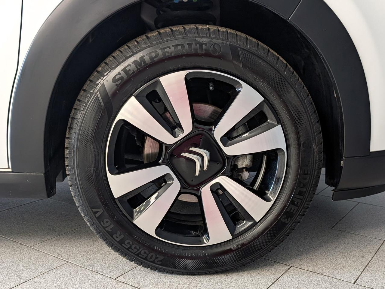 Citroen C3 1.2 puretech 83cv Shine