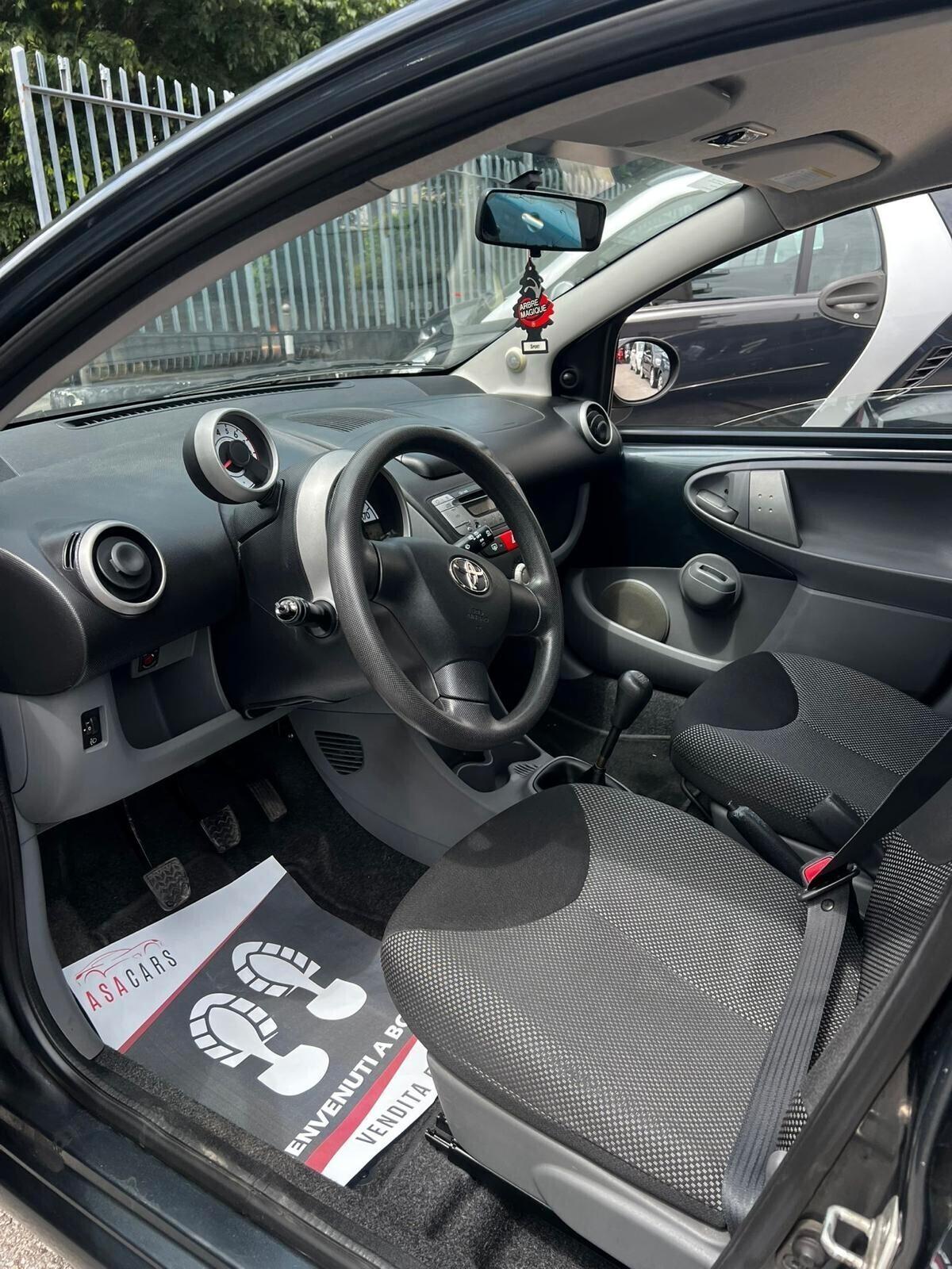 Toyota Aygo 1.0 12V VVT-i 5 porte