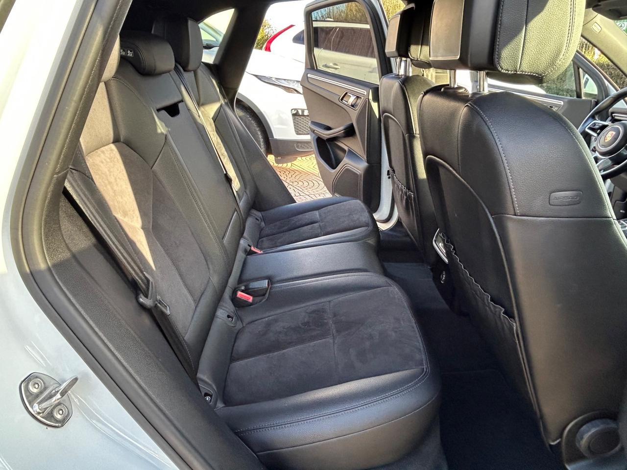 Porsche Macan 2.0 245 cv restyling