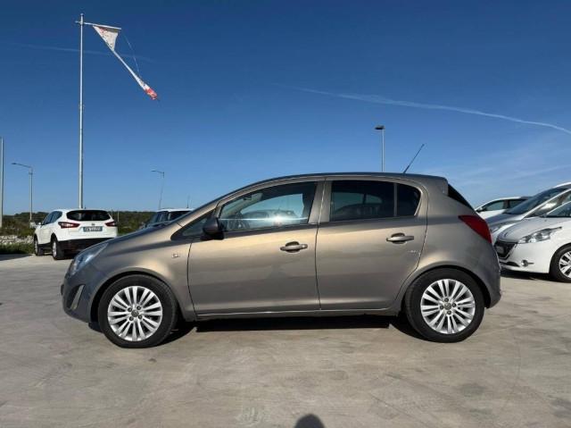 Opel Corsa 1.2 Club 85cv 5p