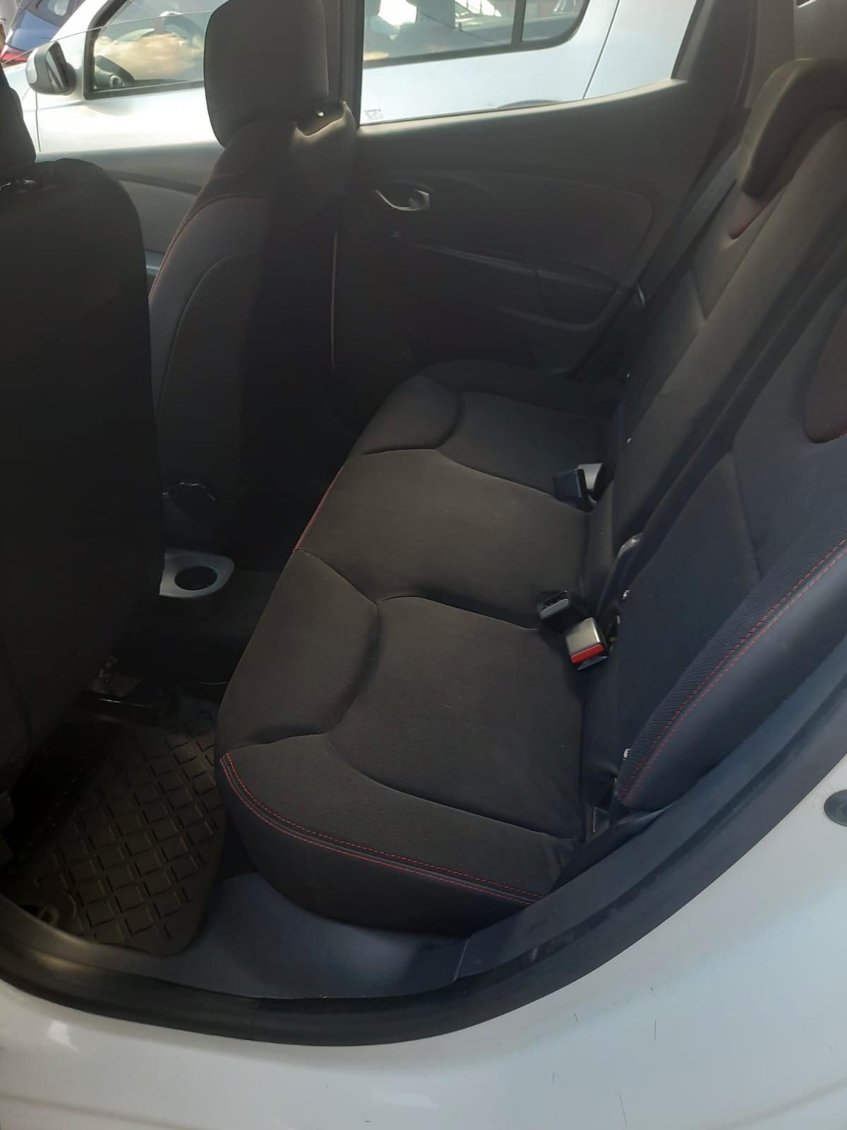 Renault Clio 1.2 75CV GPL 5 porte Costume National