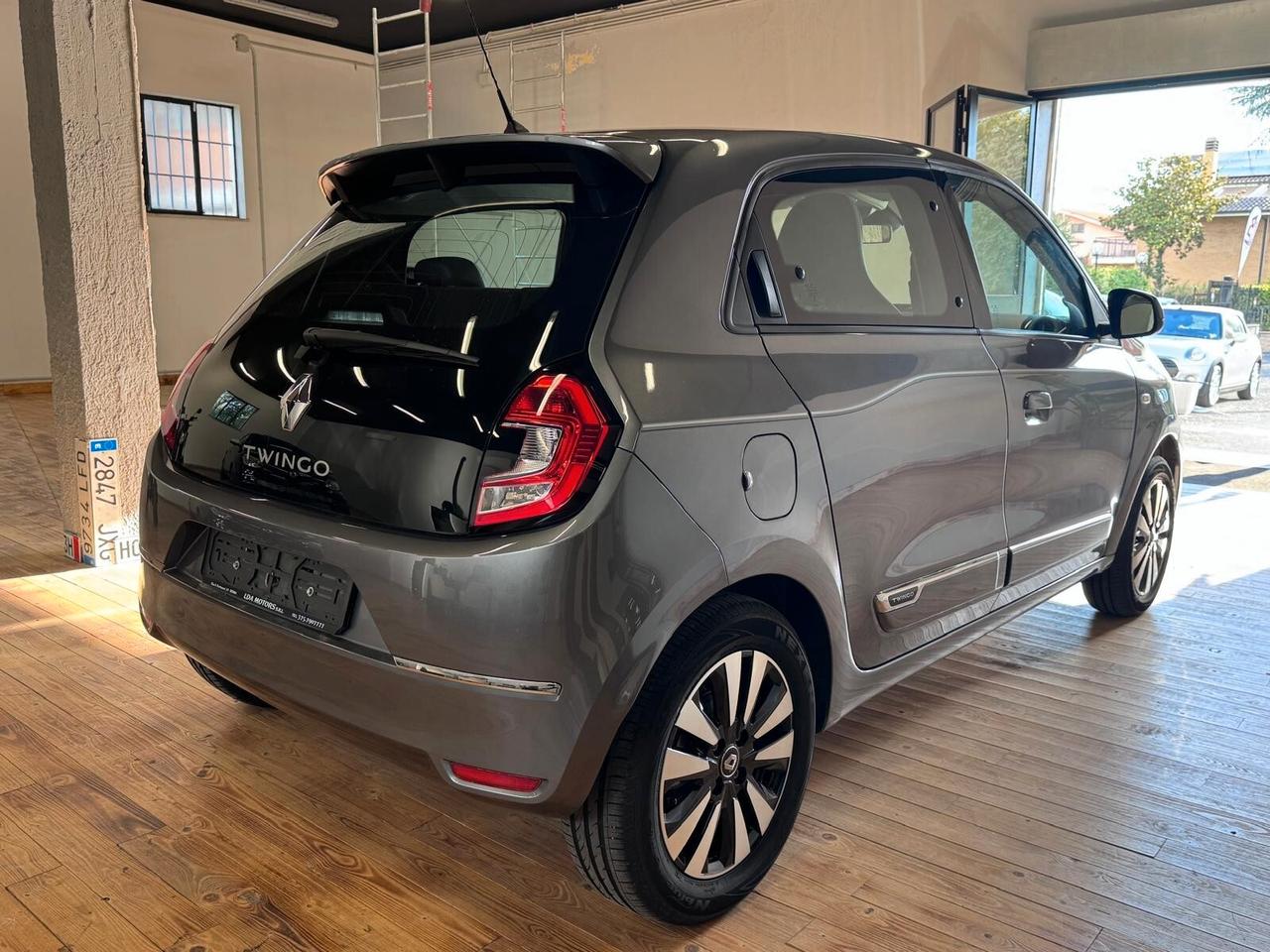 Renault Twingo 0.9 93cv INTENS NEOPATENTATI TURBO, AUTOMATICA,PELLE,NAVI,UNIPRO