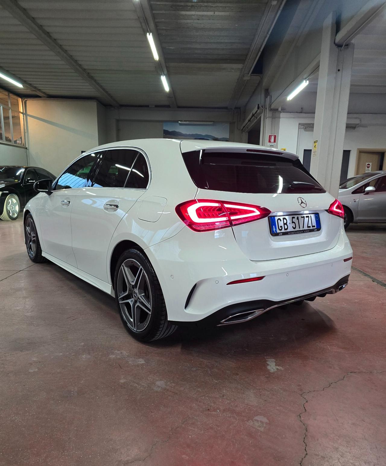 Mercedes A180 Premium AMG BlackNight UNICA