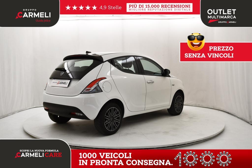 Lancia Ypsilon 1.0 FireFly Hybrid Oro