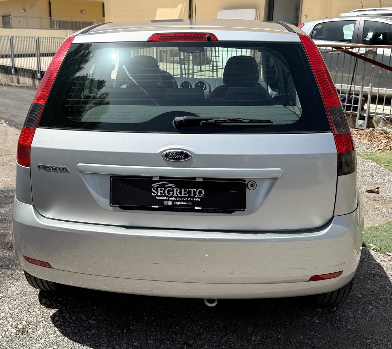 Ford Fiesta 1.4. Ghia CAMBIO AUTOMATICO