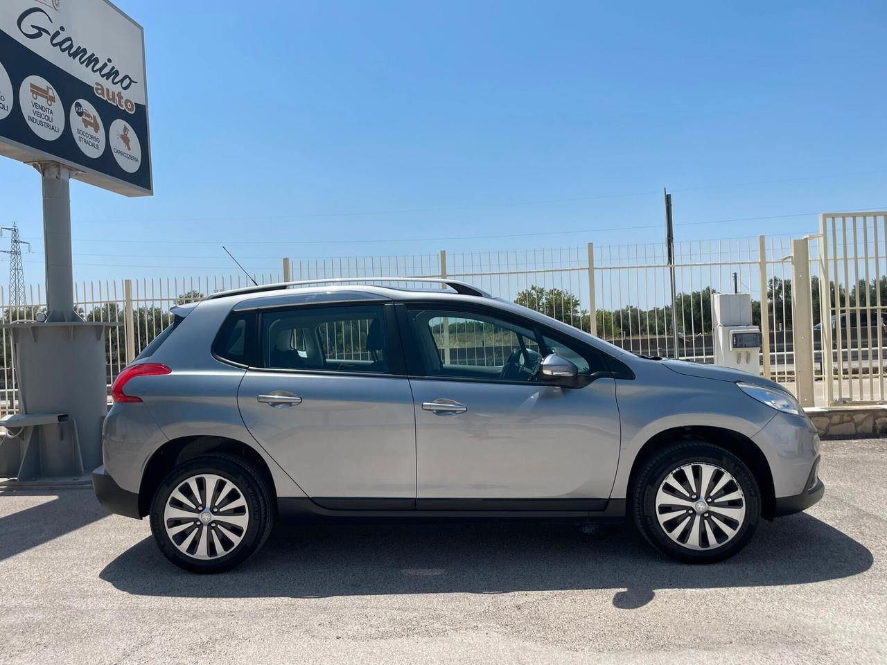PEUGEOT 2008 BlueHDi 100 S&S Allure