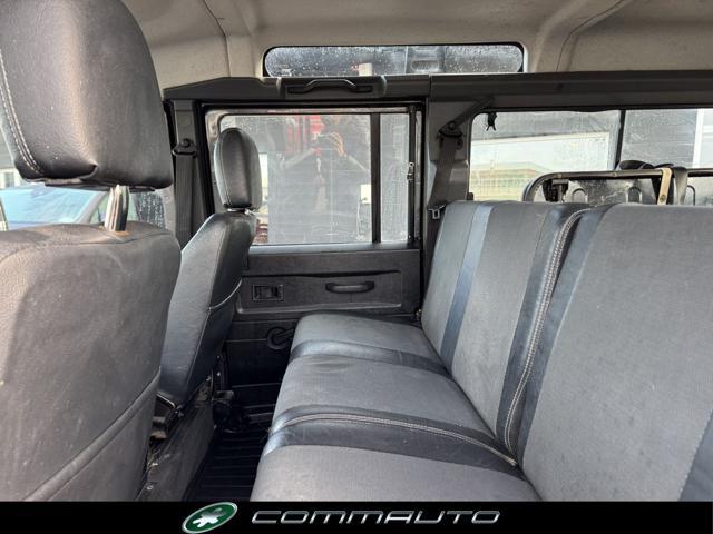 LAND ROVER Defender 110 2.5 Td5 cat S.W. SE