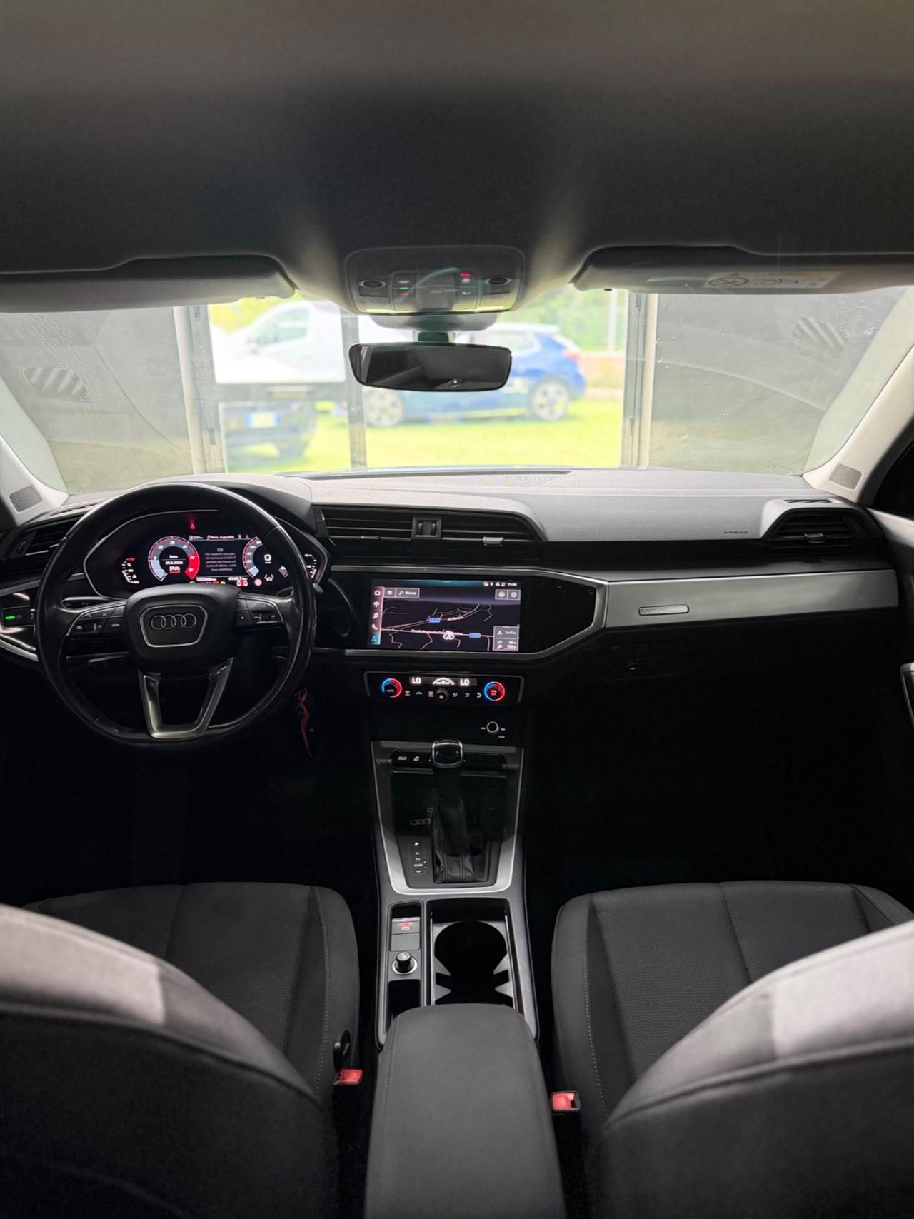 Audi Q3 SPORTBACK 35 TDI Business Plus