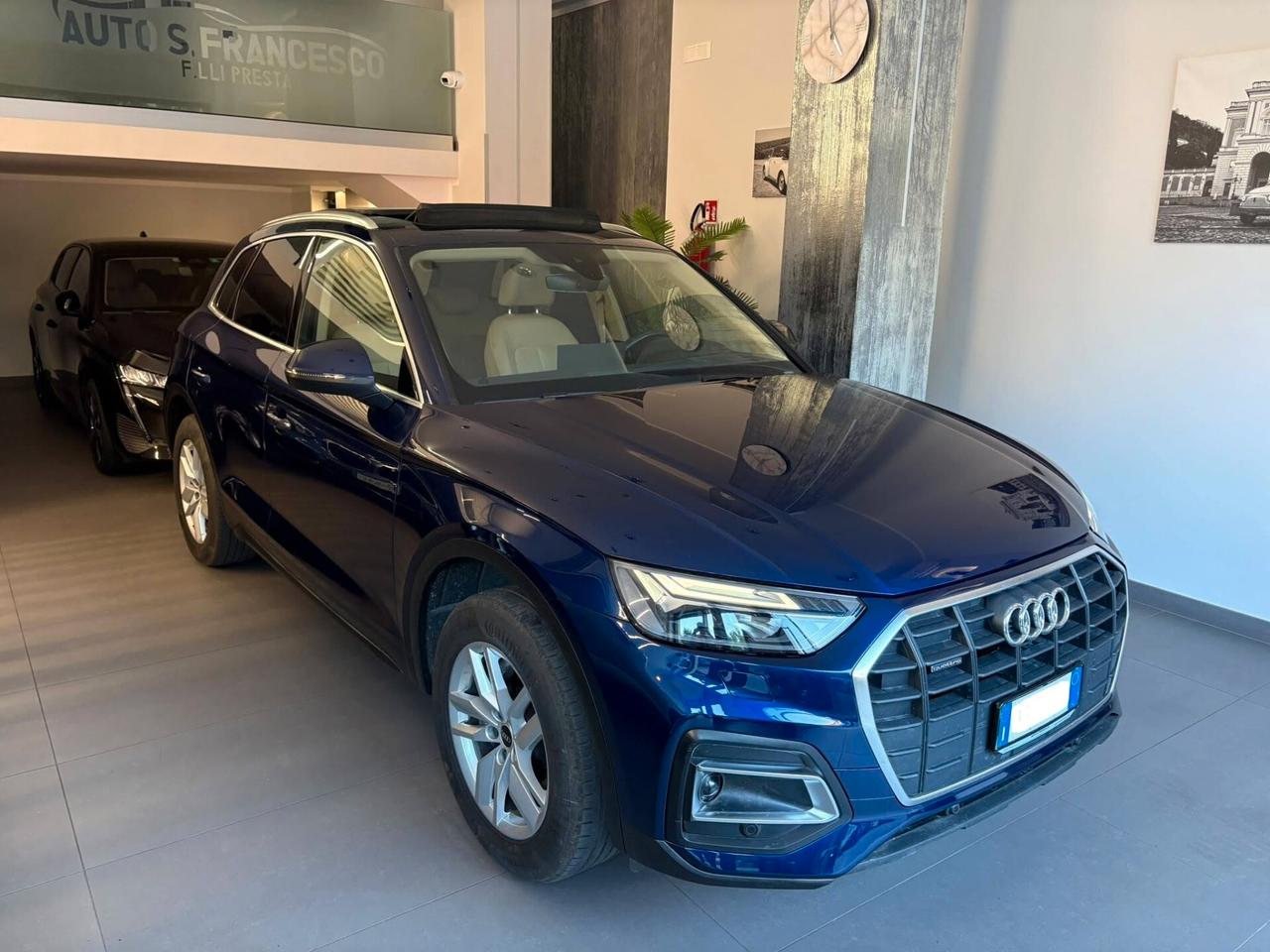 Audi Q5 2.0 Sport Tetto Apr. 204cv - 2021