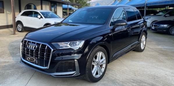 AUDI Q7 Q7 50 TDI quattro tiptronic Business