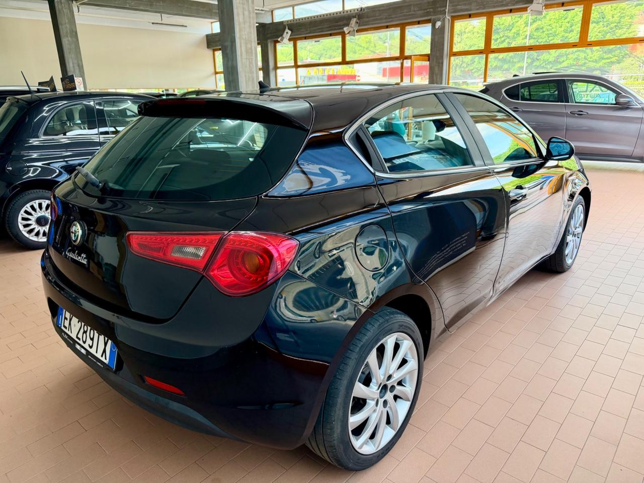 Alfa Romeo Giulietta 1.6 JTDm 105cv Neopat