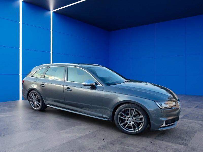 AUDI A4 5ª serie S4 Avant 3.0 TFSI quattro tip...