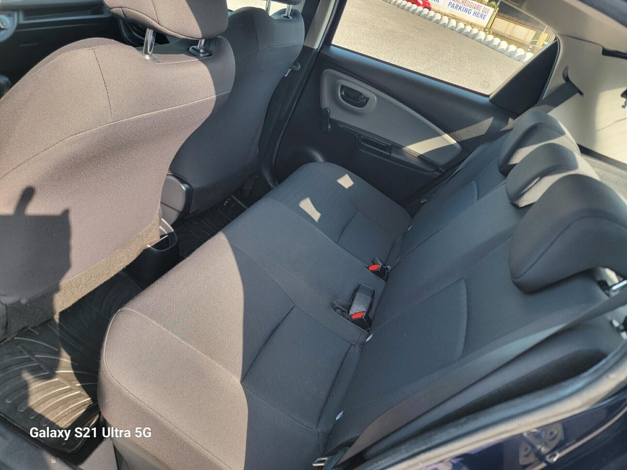 Toyota Yaris 1.5 Hybrid Active CARPLAY garanzia