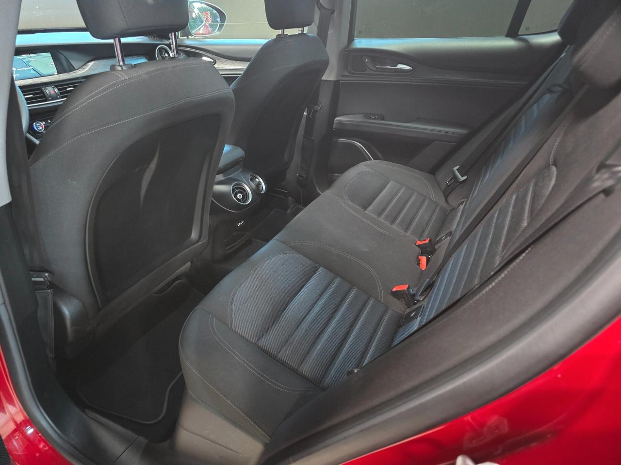 Alfa Romeo Stelvio 2.2 Turbodiesel 160 CV AT8 RWD Business