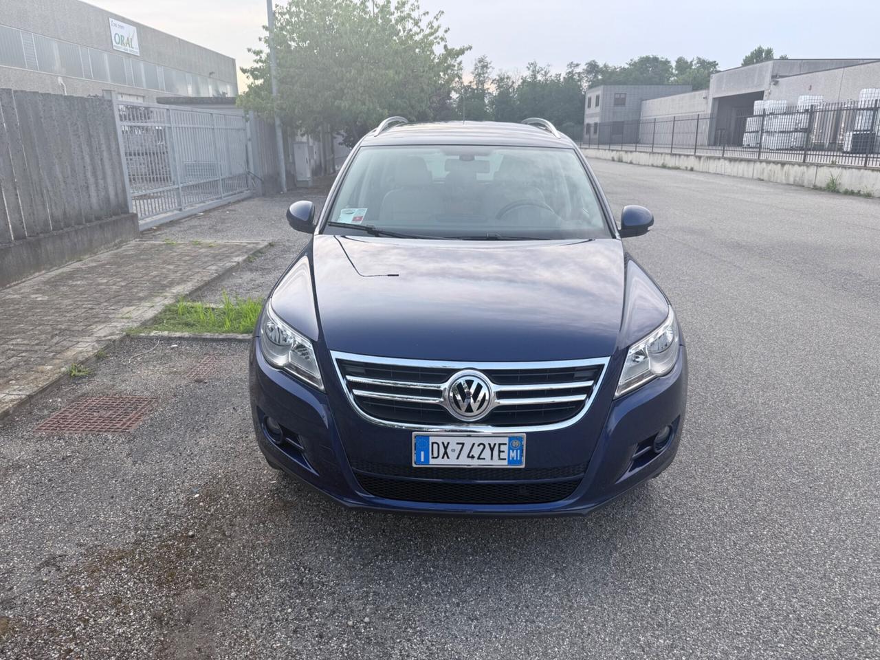 Volkswagen Tiguan 2.0 TDI DPF 4MOTION tiptronic Sport & Style