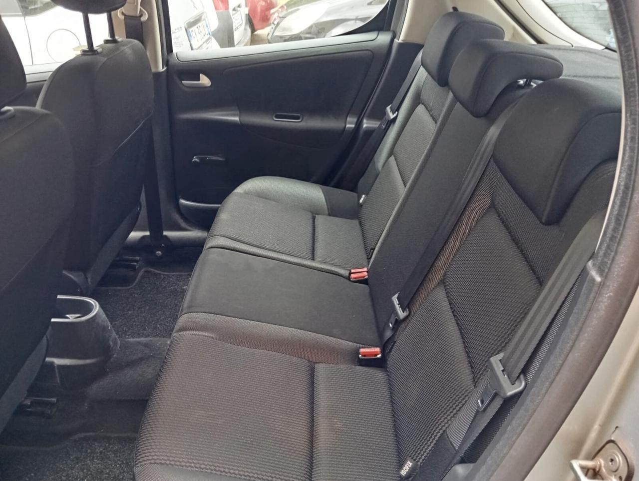 Peugeot 207 Plus 1.4 HDi 70CV 5 porte