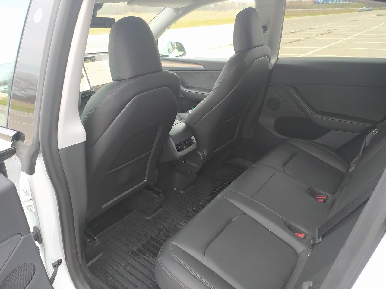 Tesla Model Y Standard Range / Standard #9113