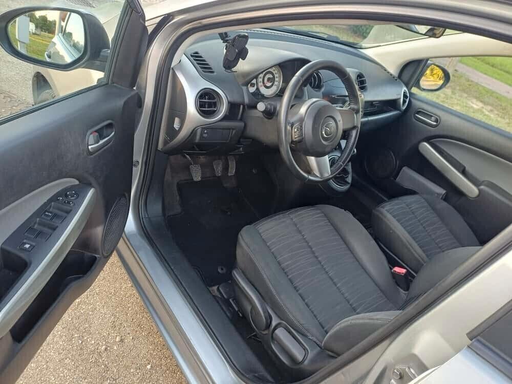 Mazda 2 Mazda2 1.3 16V 75CV 5p. Play GPL