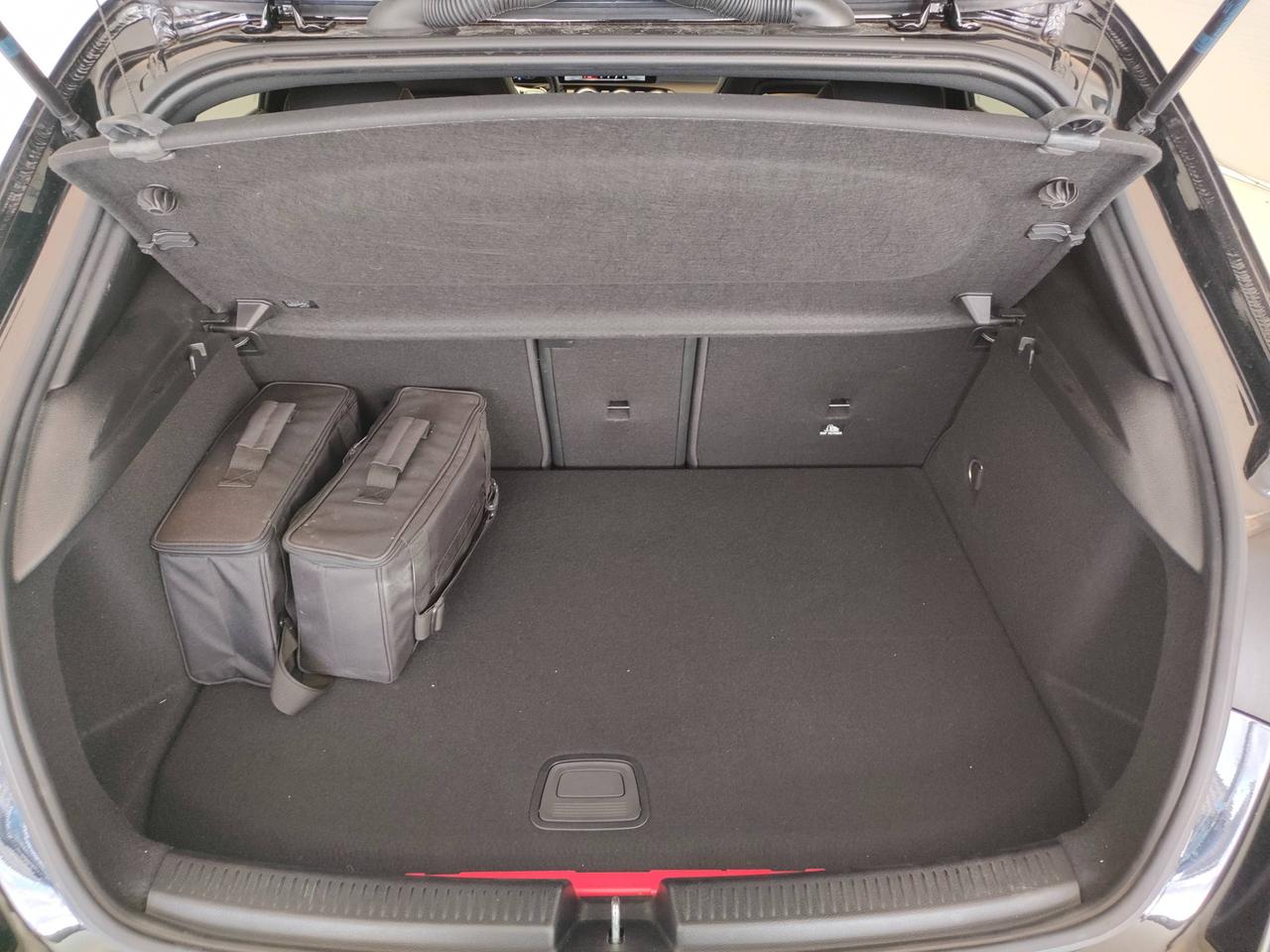 Mercedes-Benz Classe A - W177 2018 - A 250 e phev (eq-power) Premium Plus edition auto