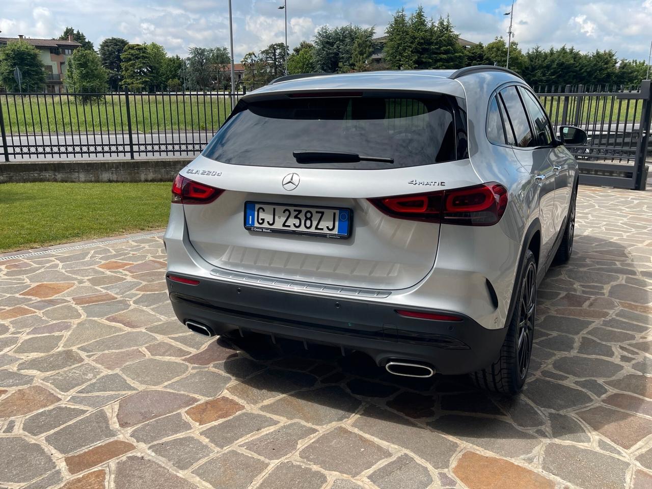 Mercedes-benz GLA 220d Premium 4matic Auto