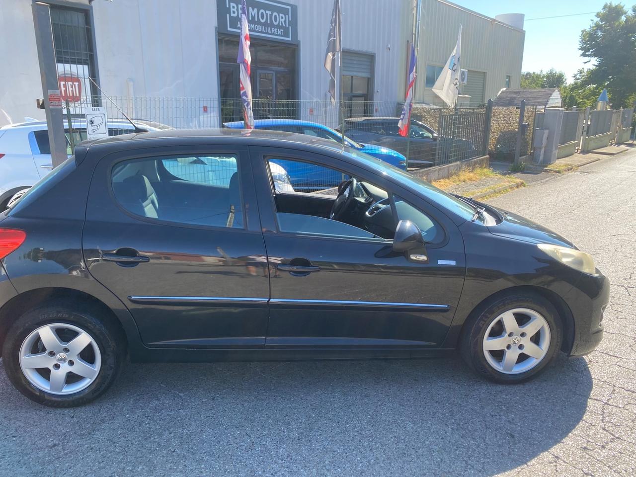 Peugeot 207 1.4 HDi 70CV 5p. Energie Sport