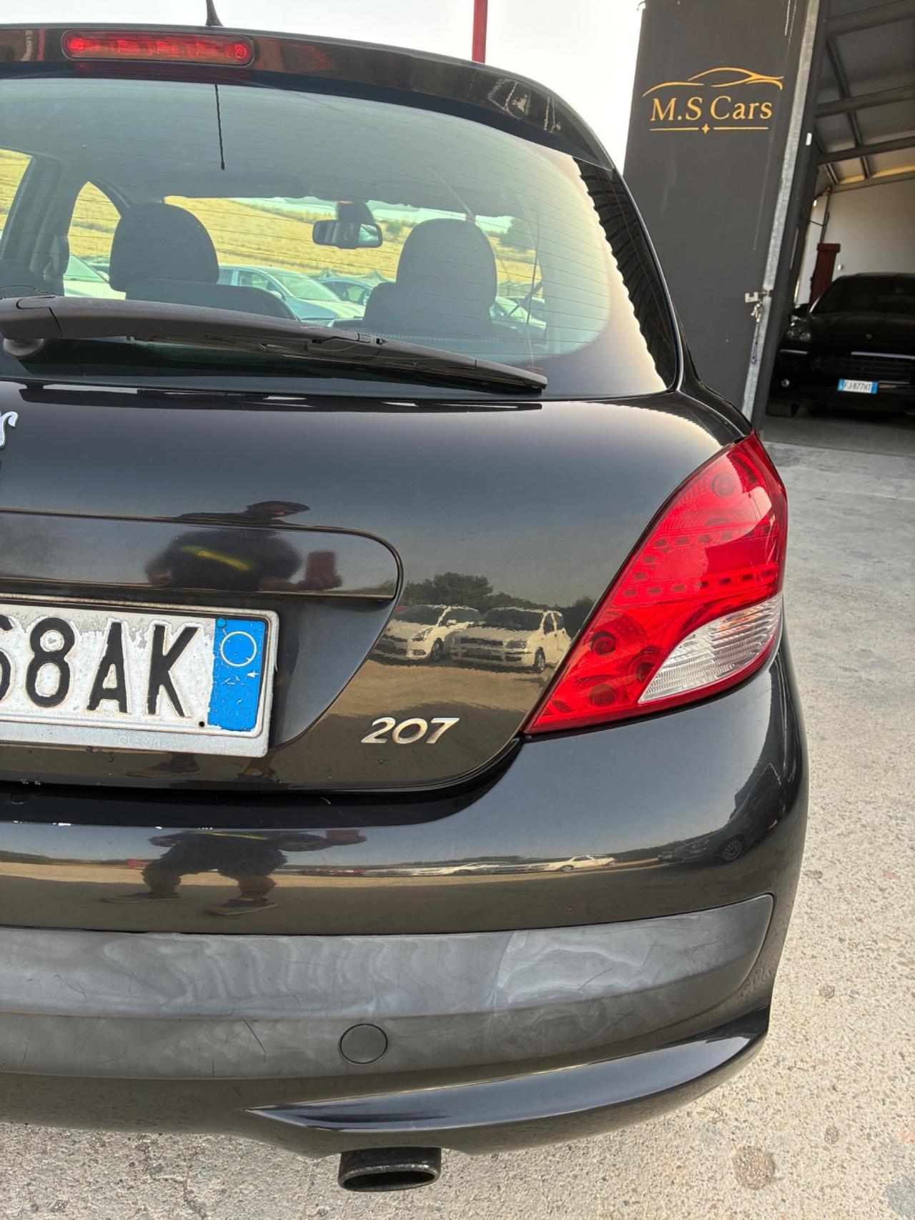 Peugeot 207 1.6 8V HDi 93CV 3p. XS