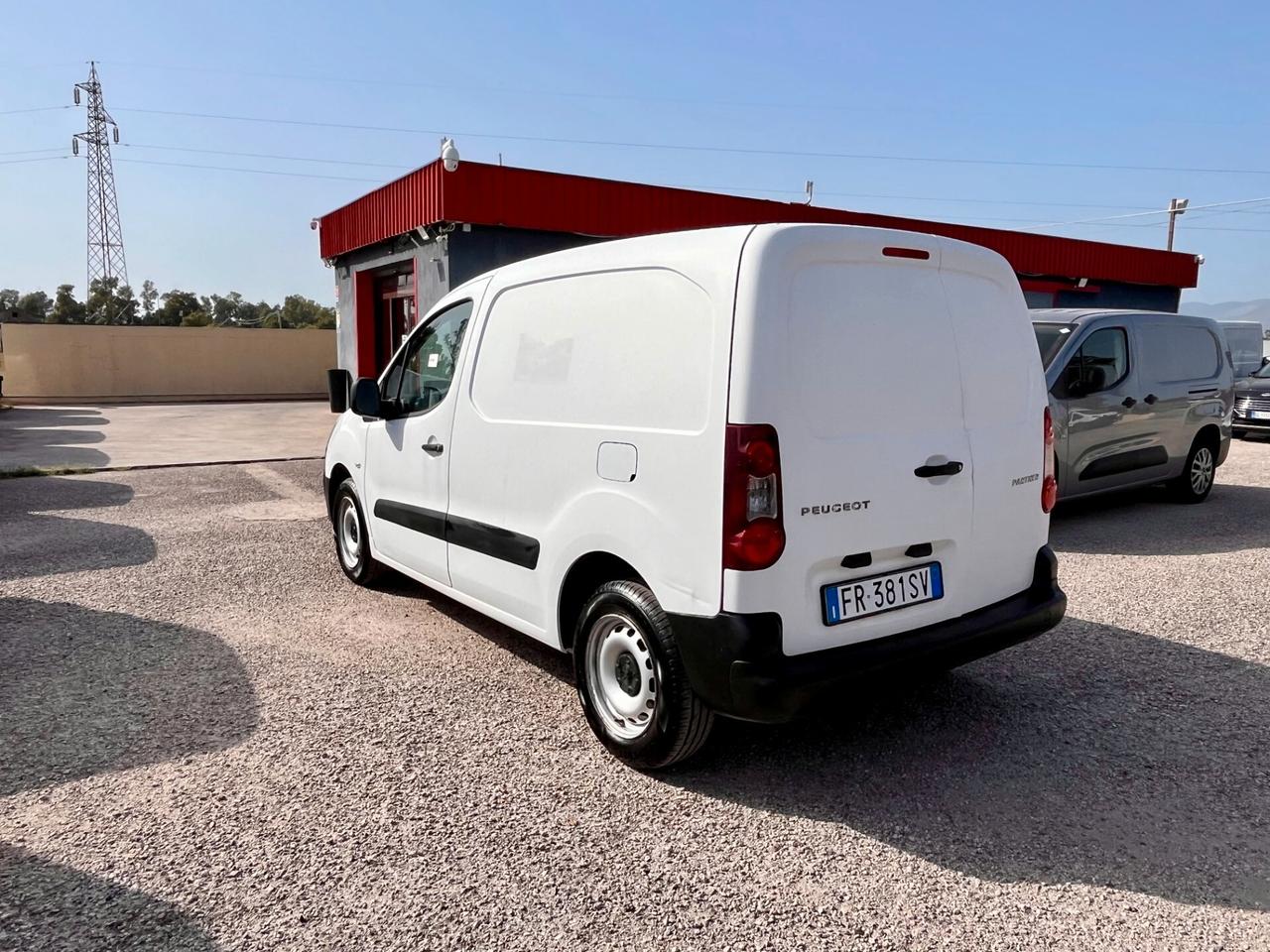 Peugeot PARTNER 1.6 BLUEHDi 75 CV PRO L1