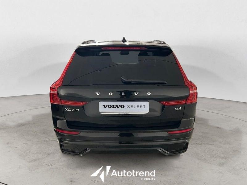 Volvo XC60 B4 197+12 CV Automatica Mild Hybrid Plus Dark