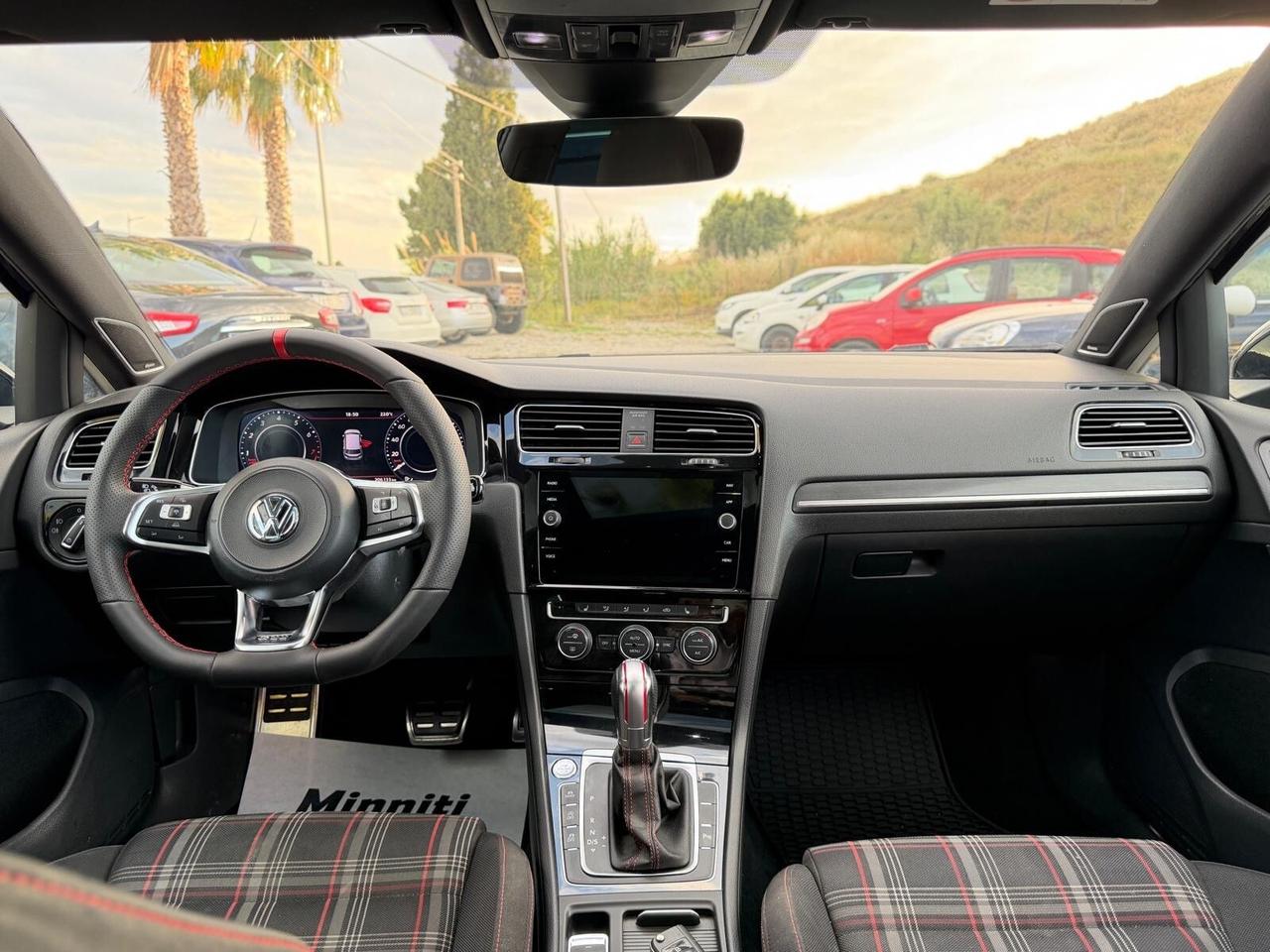 Volkswagen Golf GTI Performance 2.0 245 CV TSI DSG 5p. BMT