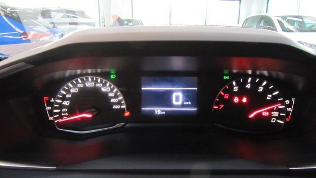 Peugeot 2008 PureTech 100 S&S Style