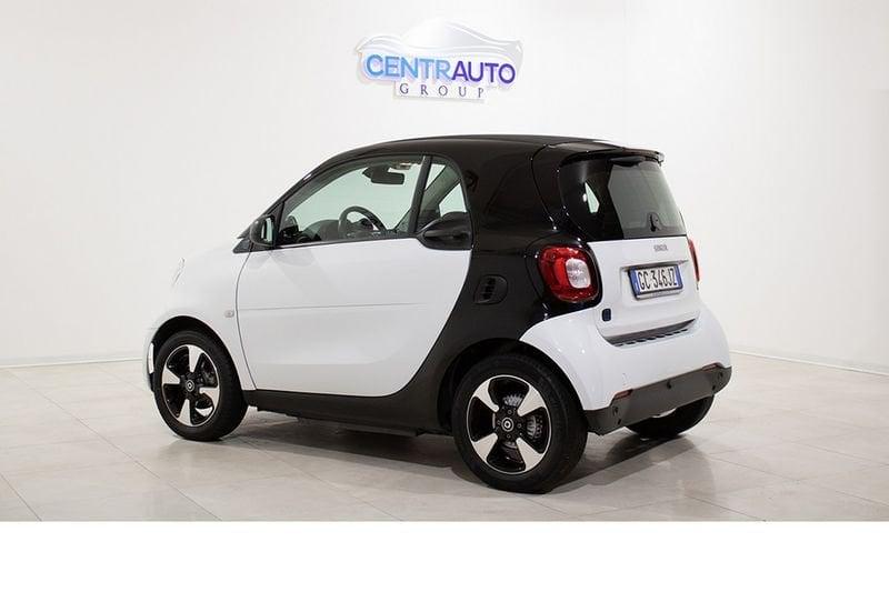 smart fortwo EQ Passion