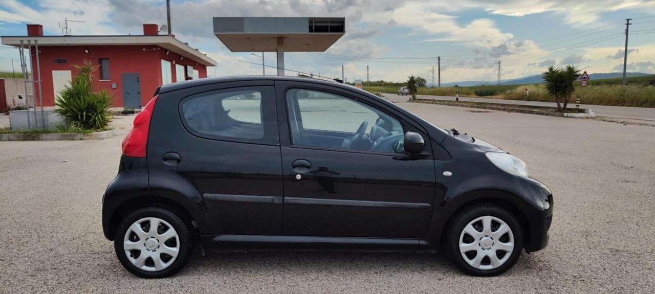 Peugeot 107 1.0 68CV 5p. Sweet Years