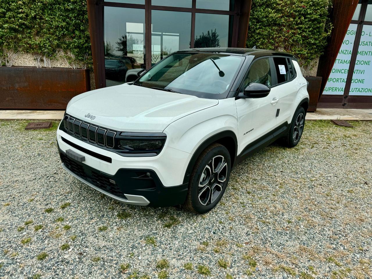 Jeep Avenger 1.2 Turbo MHEV Summit