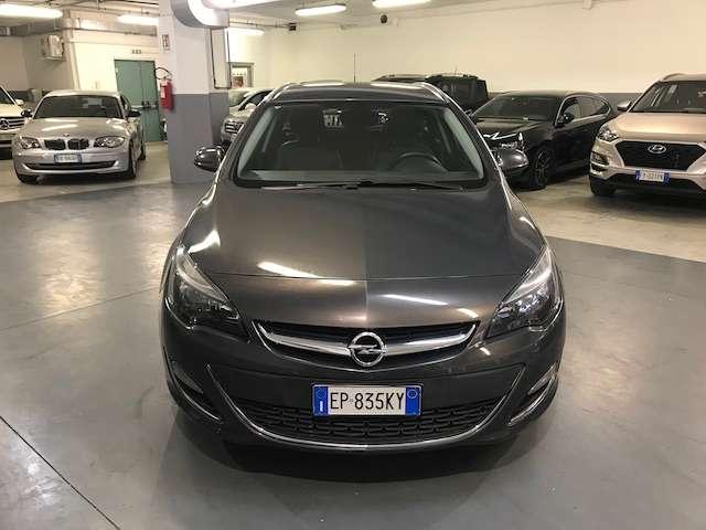 Opel Astra Sports Tourer 2.0 cdti Cosmo 165cv