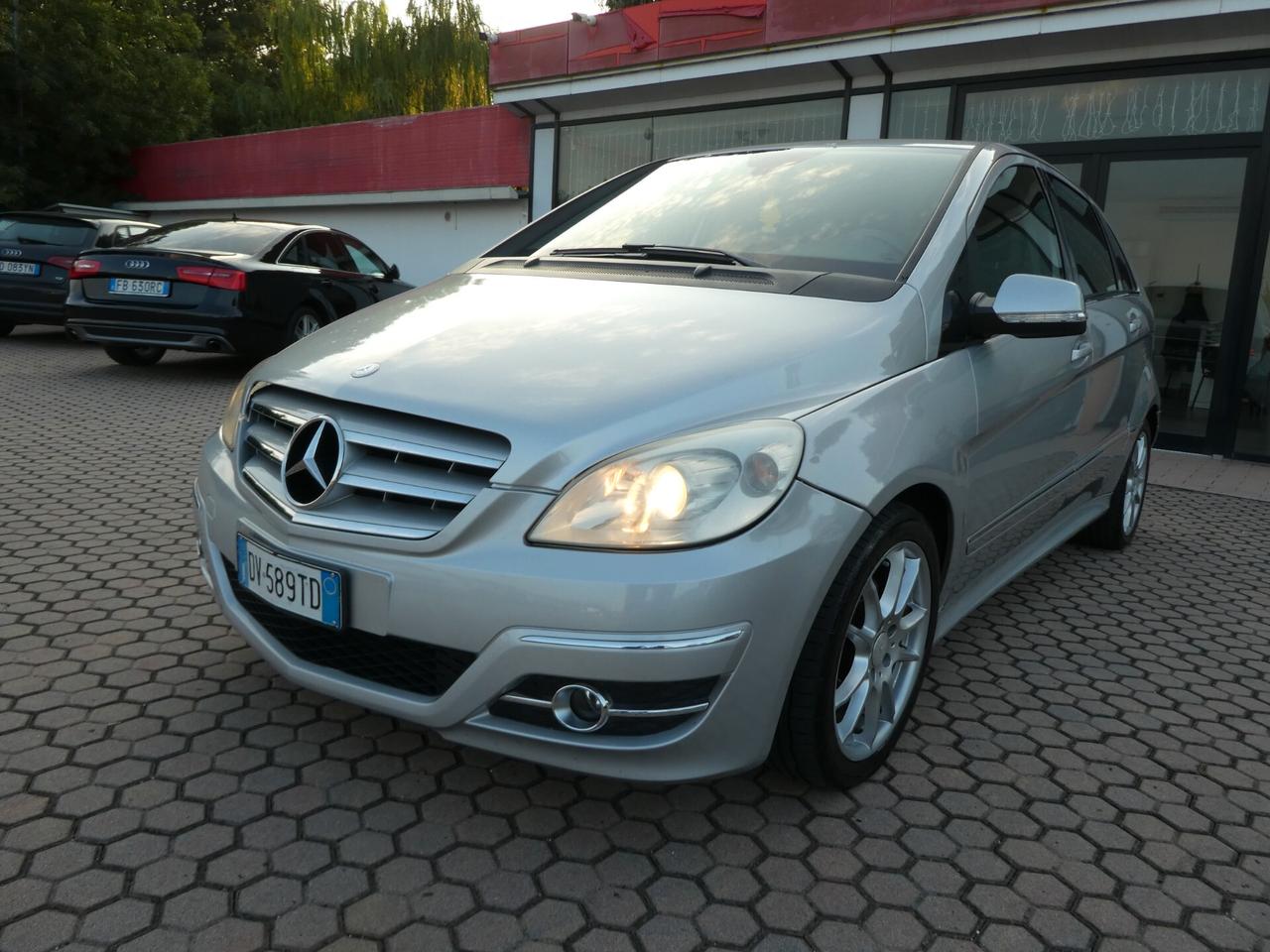 Mercedes-benz B 180 CAMBIO AUTOMATICO