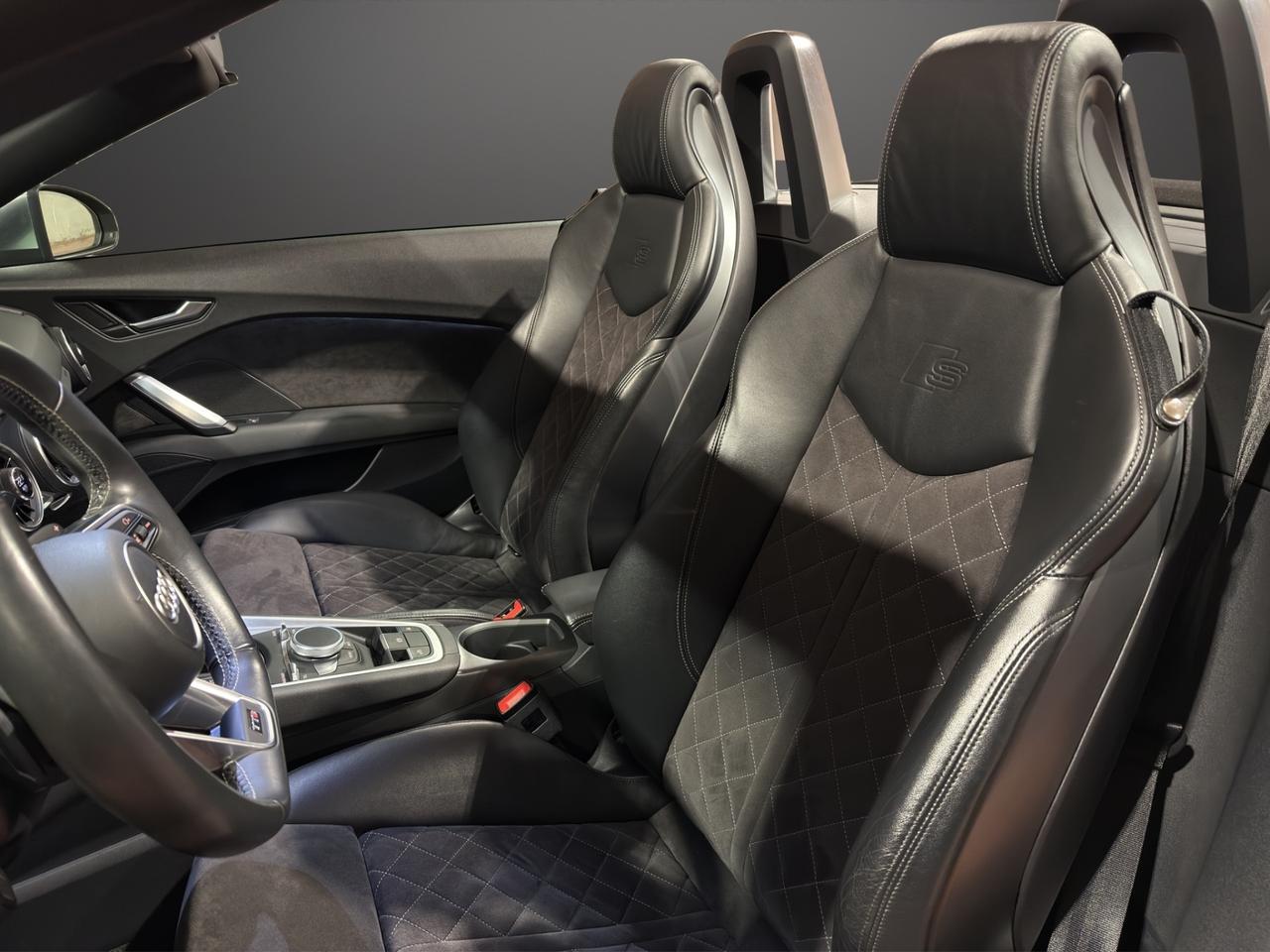 Audi TTS Roadster 2.0 TFSI 310 CV S tronic quattro.