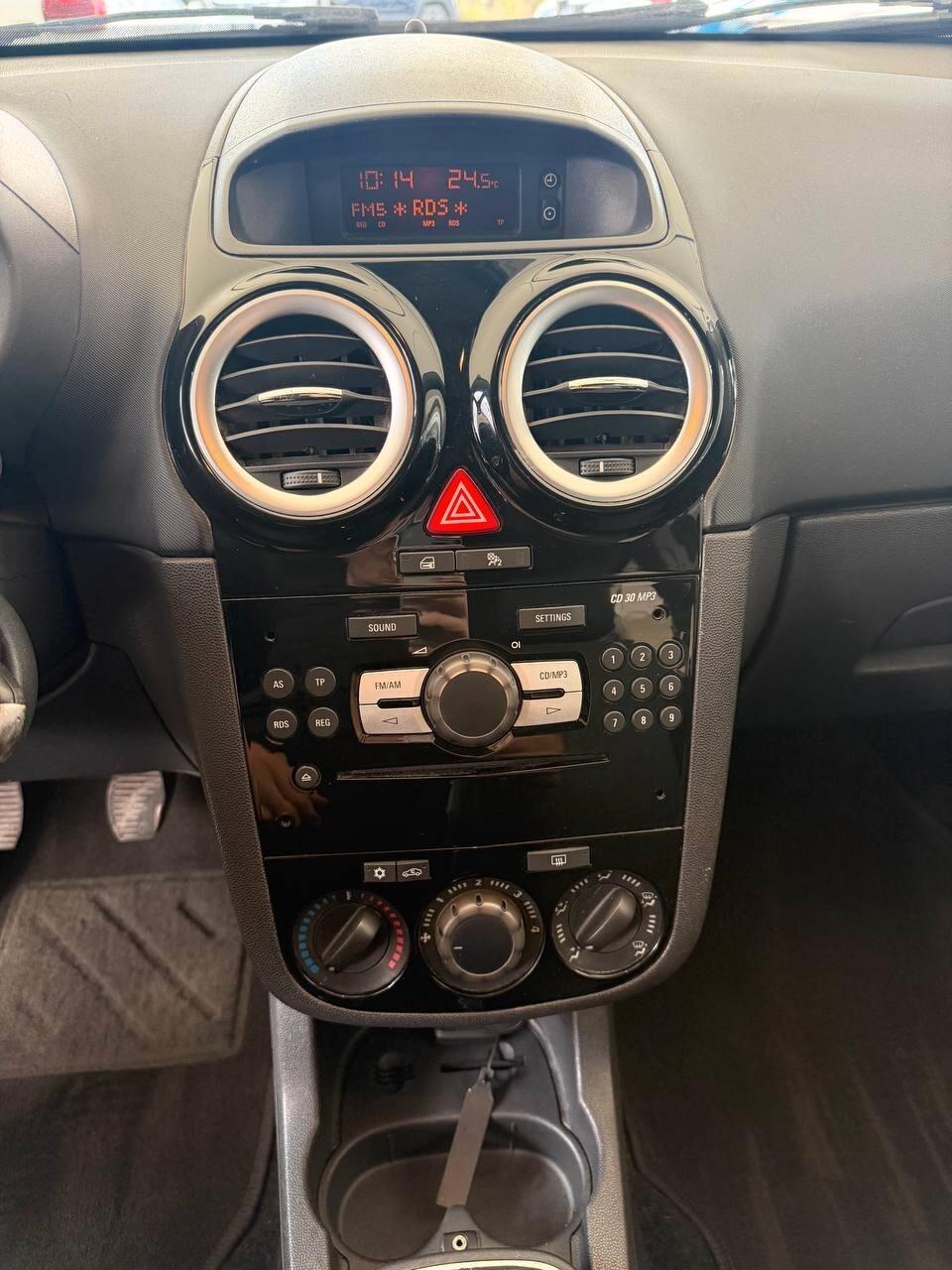 Opel Corsa 2010 1.3 75 5pt Targhe nuove