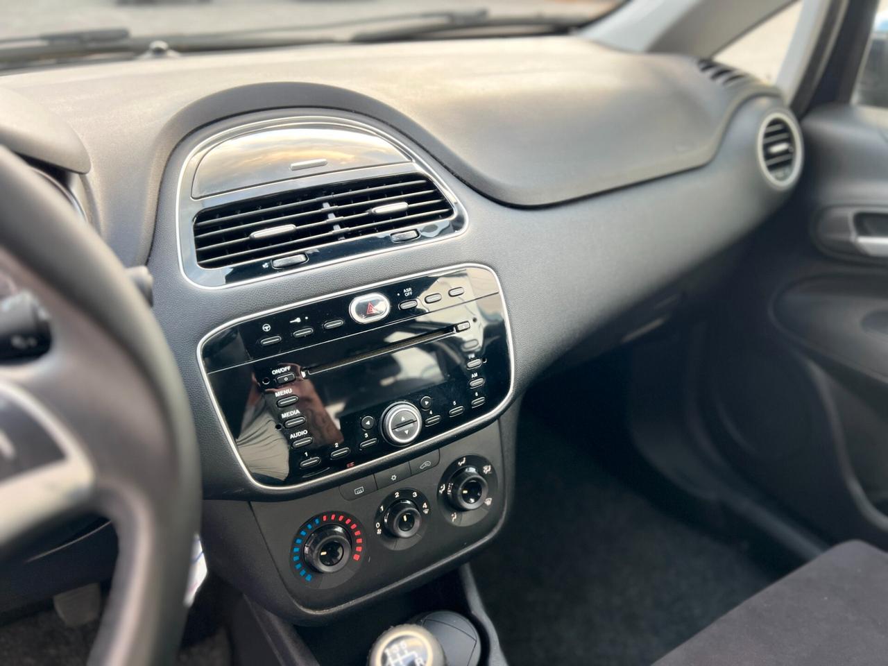 Fiat Punto EVO 1.2 8V 5 p. Lounge
