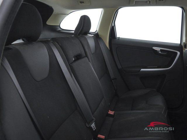 VOLVO XC60 2.4 D 175 CV FWD Momentum - PER OPERATORI DEL SETT