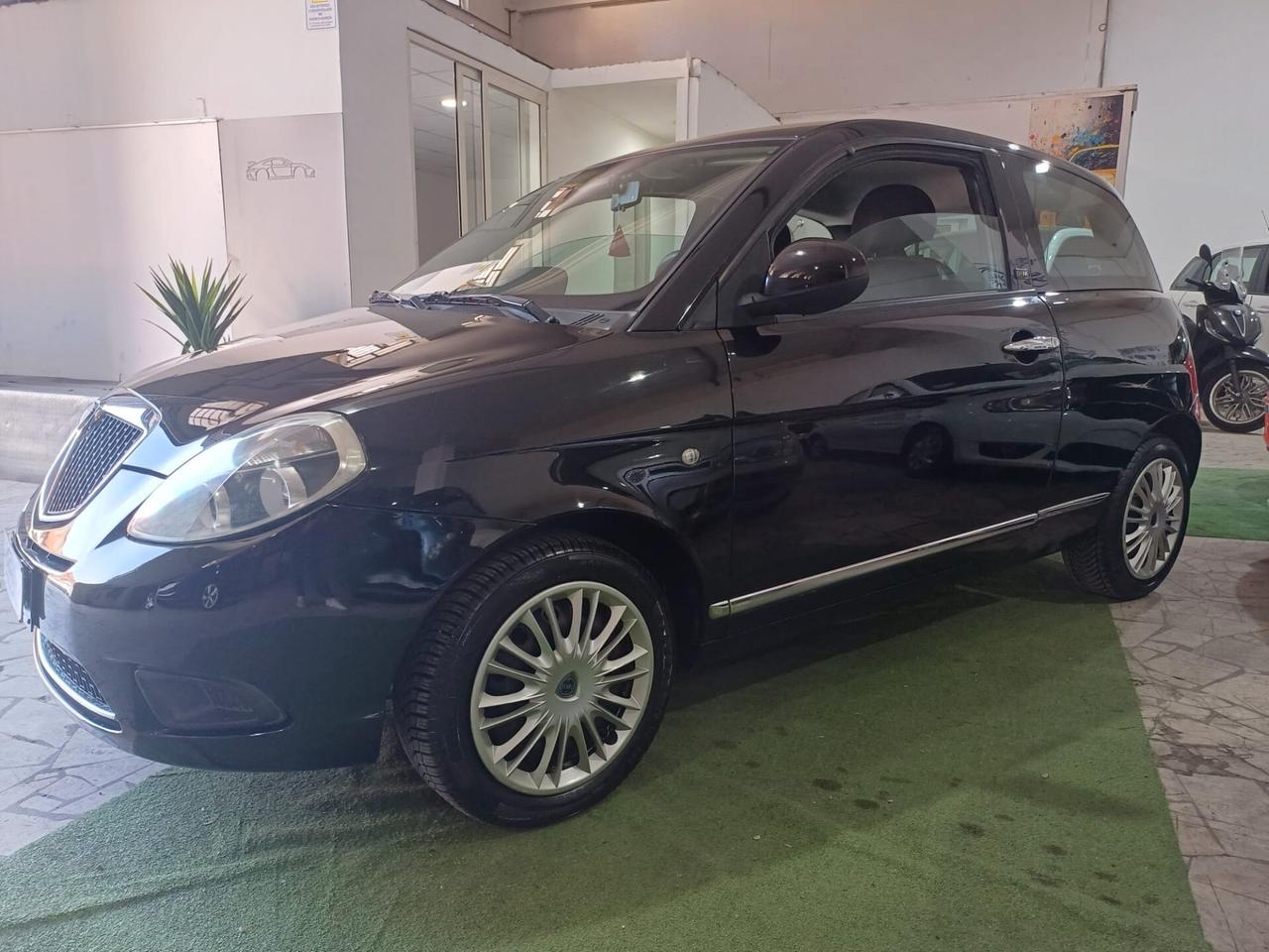 Lancia Ypsilon 1.2 Benzina Diva - 2011