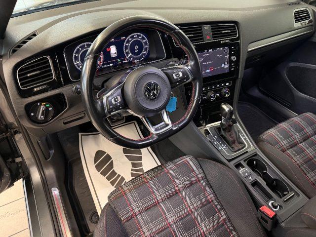 VOLKSWAGEN Golf GTI Performance DSG