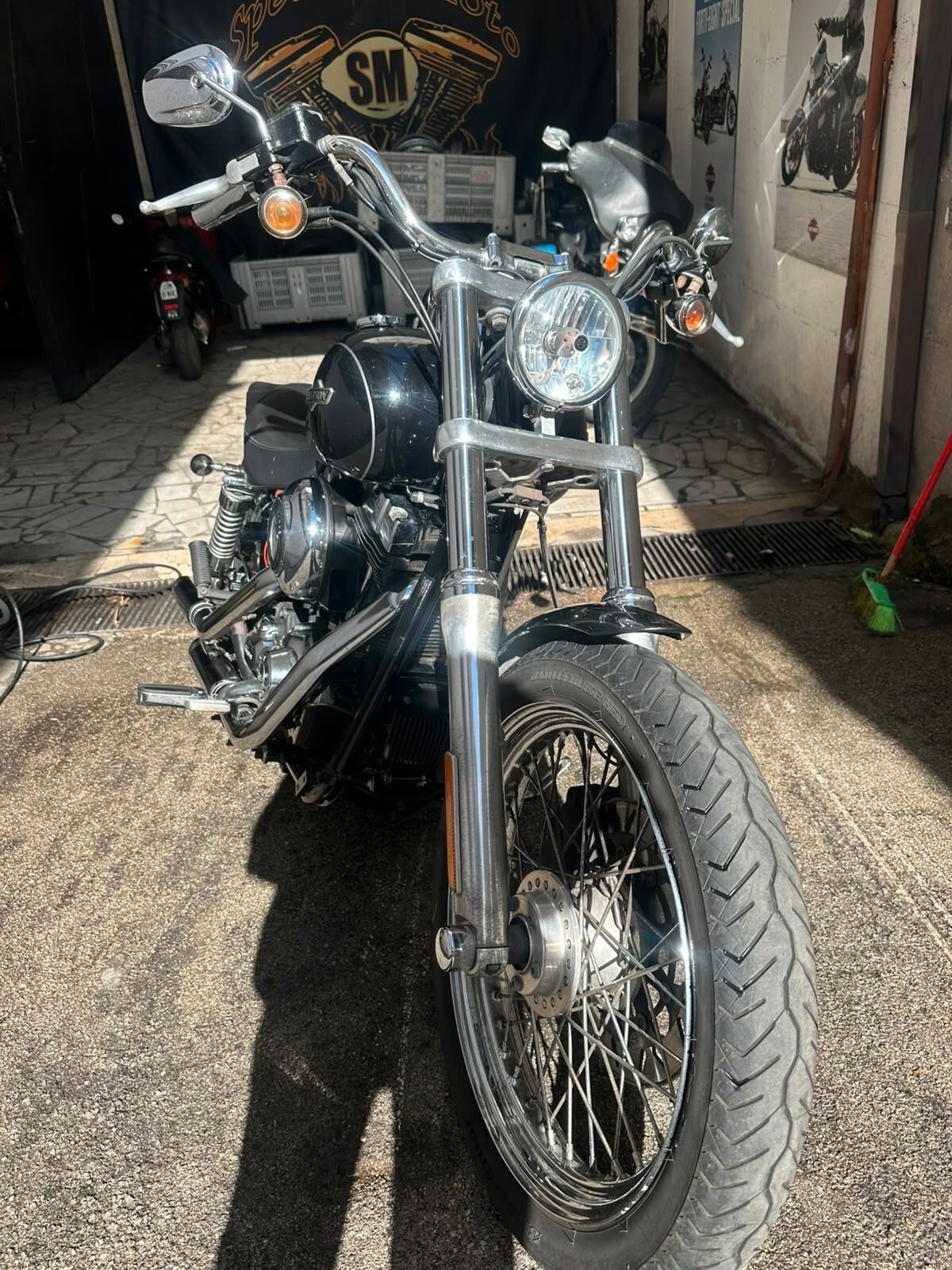 Harley-davidson Dyna Super Glide 103