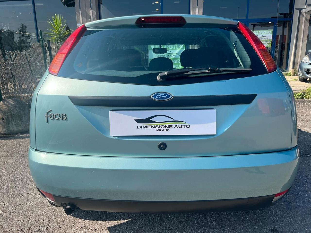 Ford Focus 1.4i 16V cat 5p. Ambiente