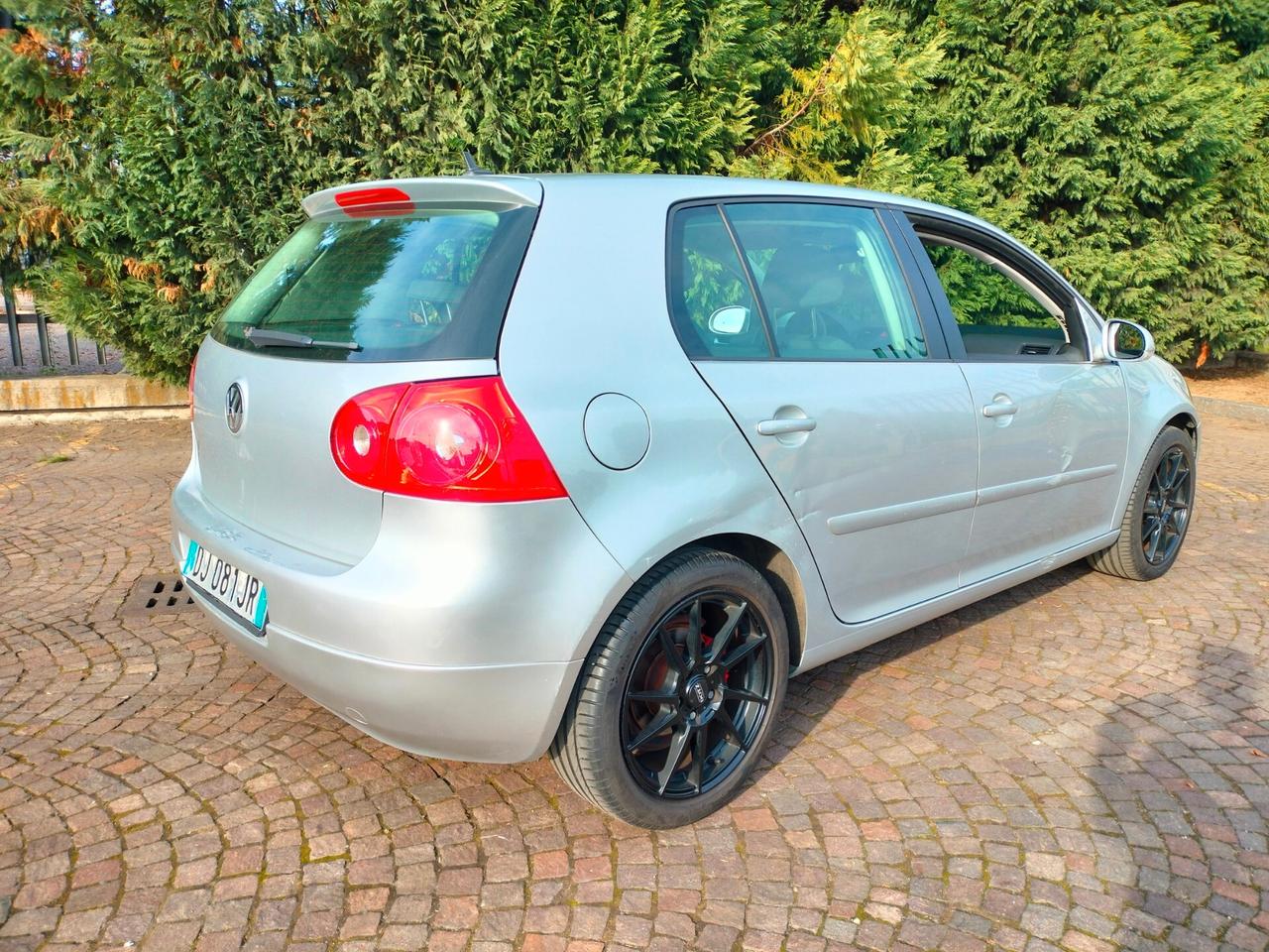 Volkswagen Golf 1.6 16V FSI 5p. Comfortline