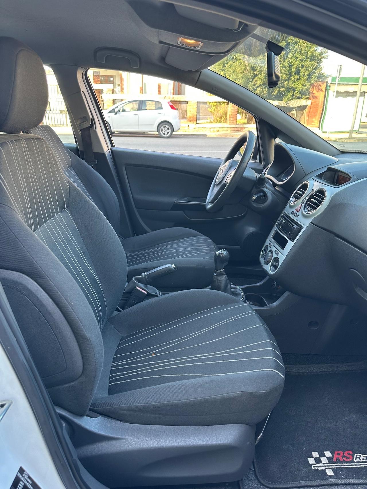 Opel Corsa 1.2 5 porte Enjoy