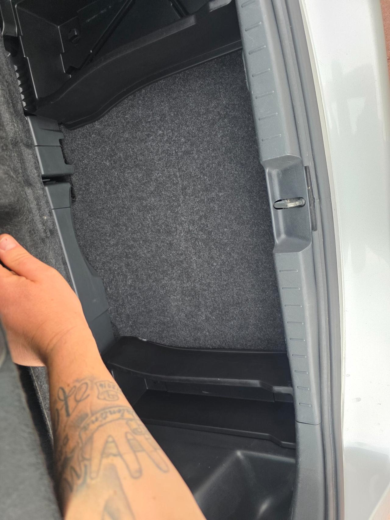 Toyota Yaris 1.0 5 porte