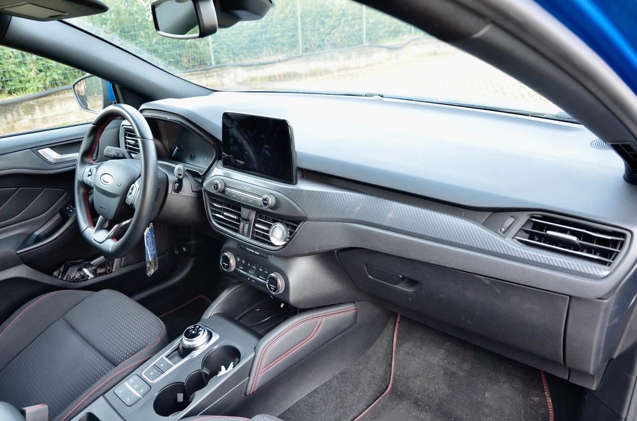 FORD FOCUS SW 1.0 SCOBOOST ST-LINE CO-PILOT 125cv AUTO, SERVICE CERTIFICATI, UFF ITALIANA, EURO 6D, FARI FULL LED, RETROCAMERA, NAVI, PERMUTE