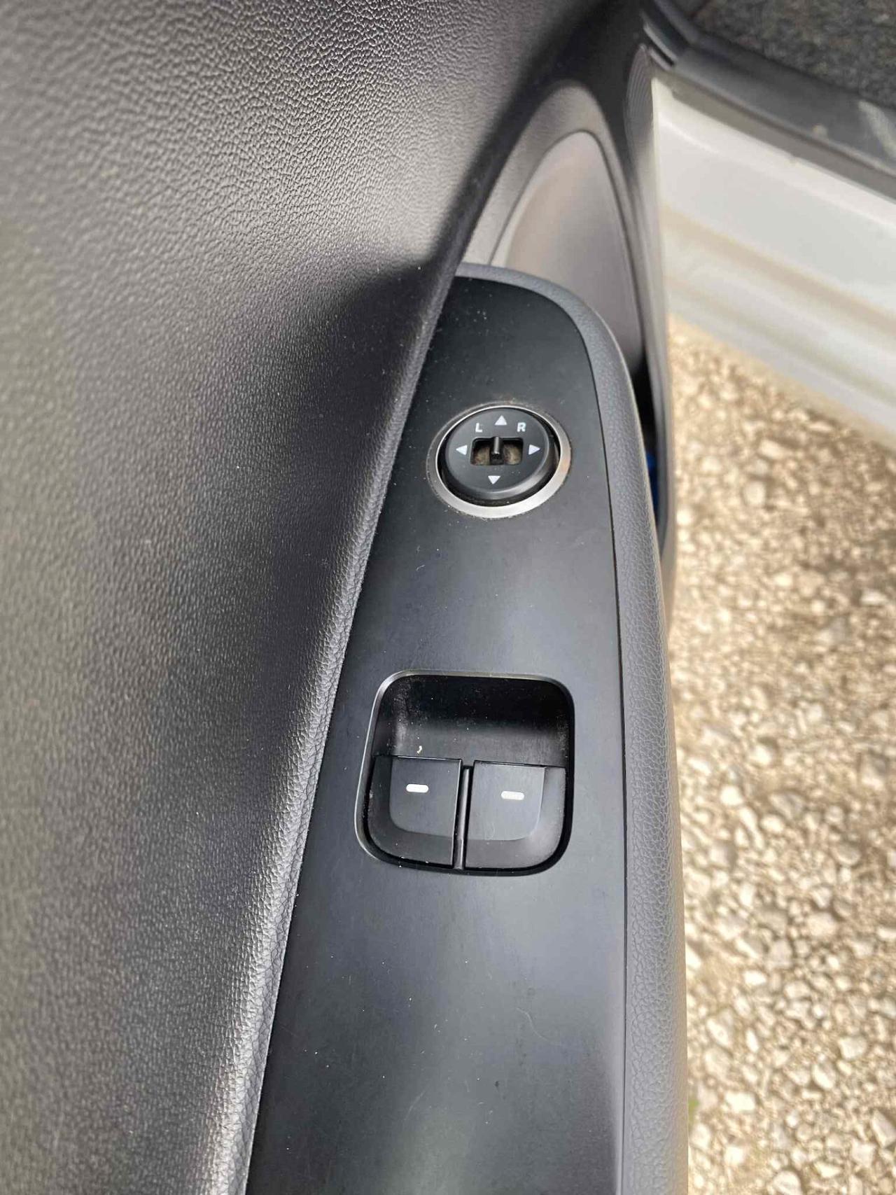 Hyundai i10 1.0 Benz Gpl della casa Ok Neop.