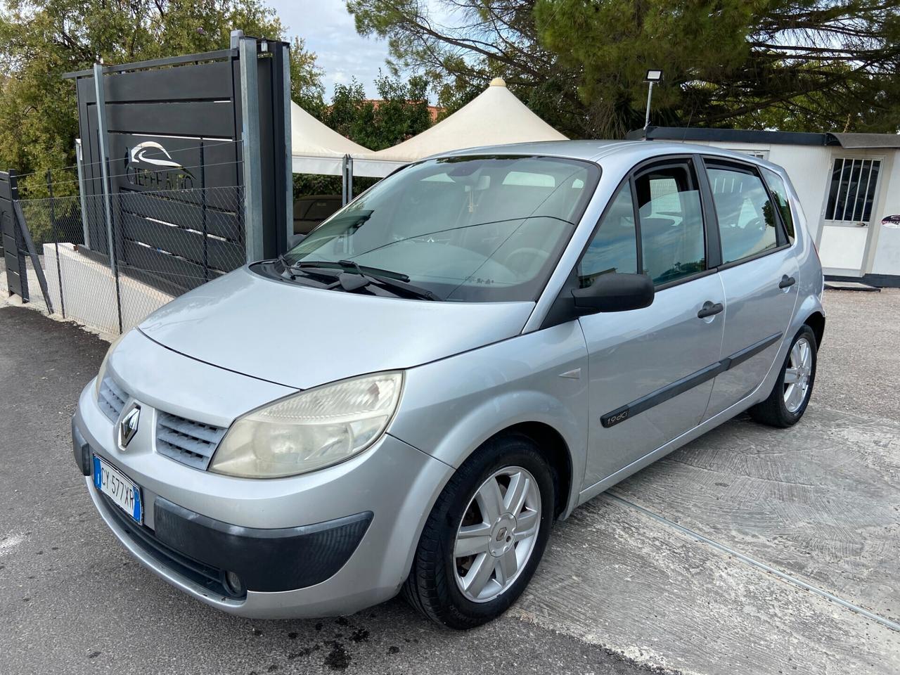 Renault Scenic 1.9 dCi 130CV Dynamique